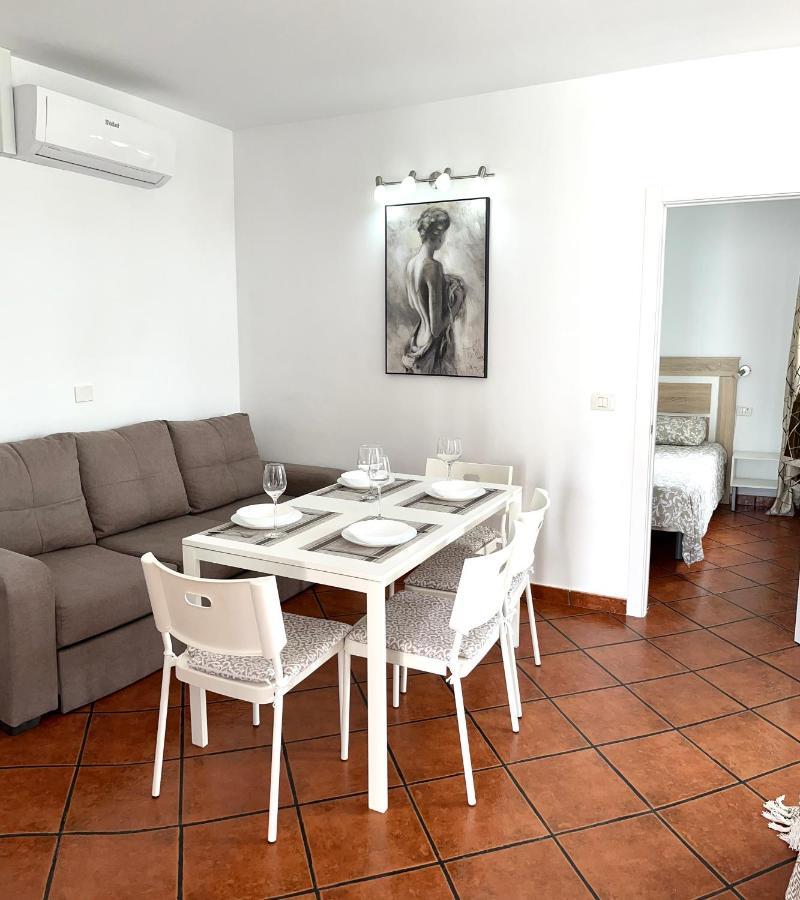 Primavera Holiday Apartment Arona  Exteriör bild